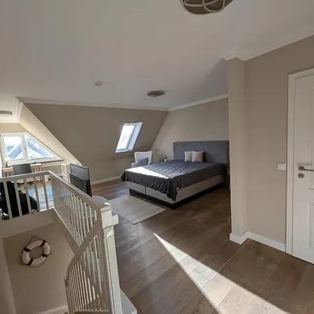 Strandburg-app-14 * Westerland